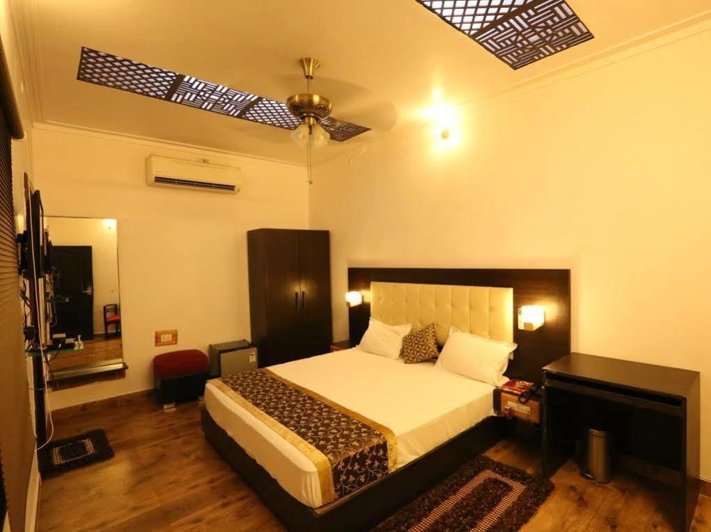 Heritage Hotel Lucknow Eksteriør billede