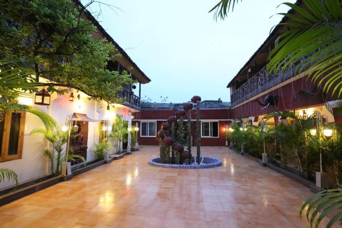 Heritage Hotel Lucknow Eksteriør billede